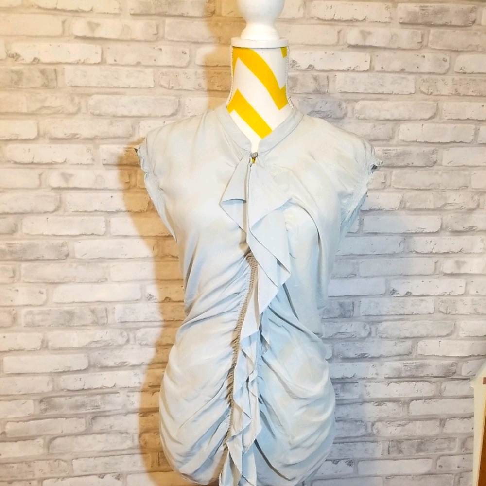 Bailey Silk Ruffle front sleeveless top lt blue 10
